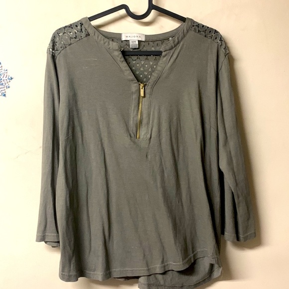 Olive Green Semi-Casual Top -M/M - Picture 2 of 5